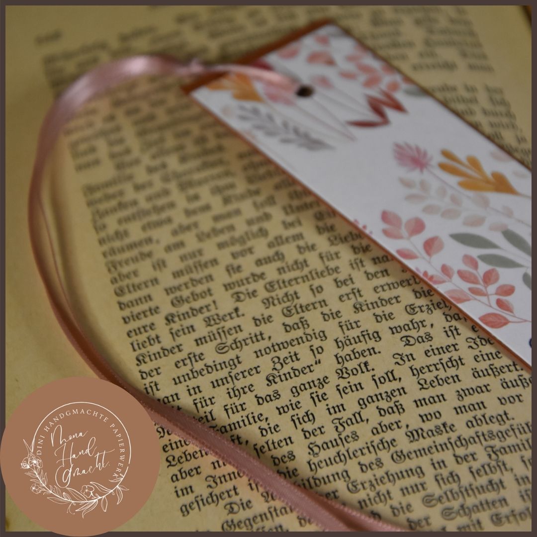 Lesen ist Träumen mit offenen Augen | Lesezeichen | Blumig