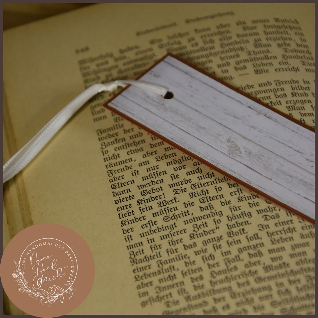 Buchstaben B | Holzoptik | Lesezeichen | Hasenanhänger