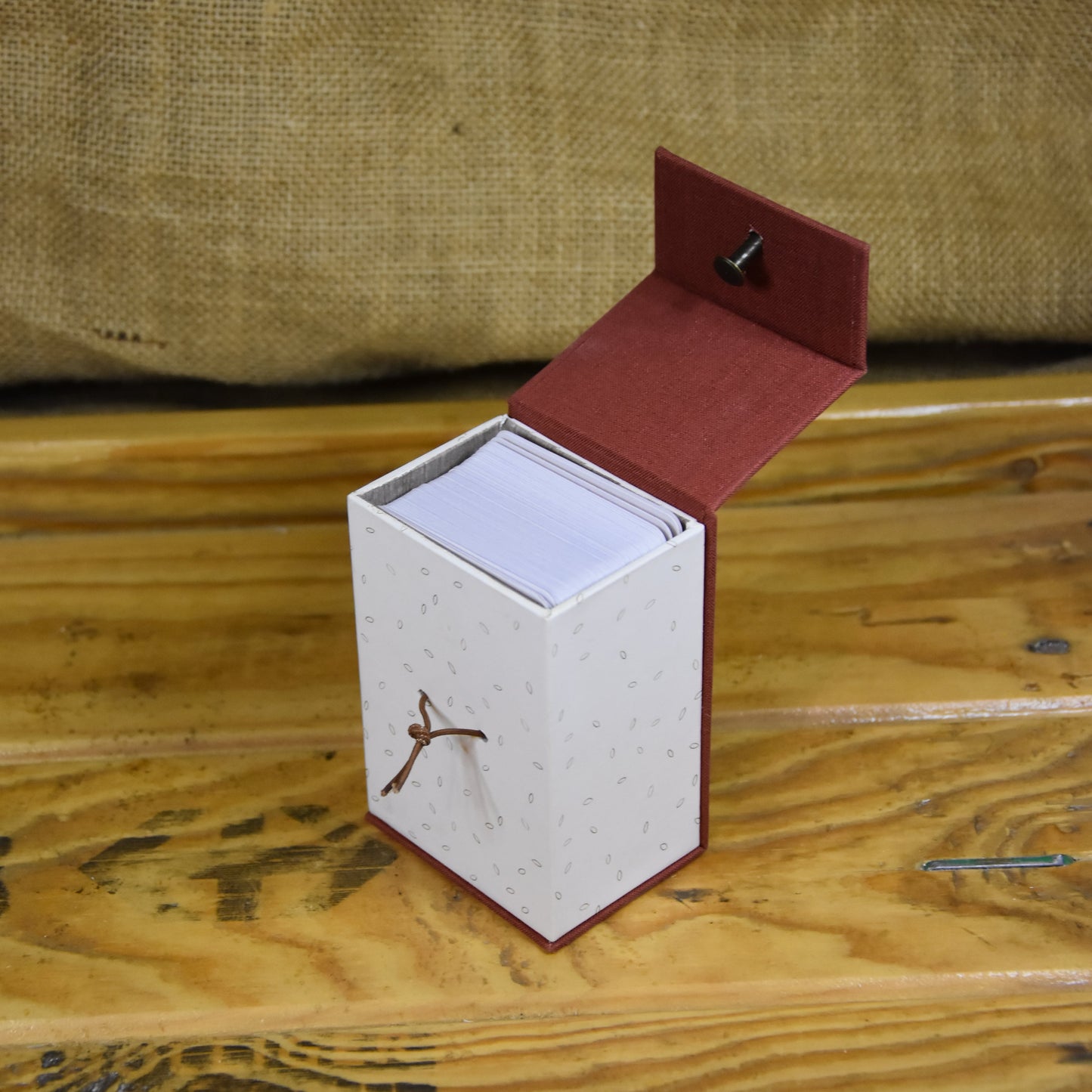 Blätter | Kartenspielbox | Schachtel | Rot