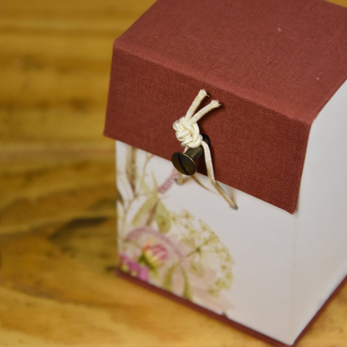 Blumenstrauss | Kartenspielbox | Schachtel | Rot