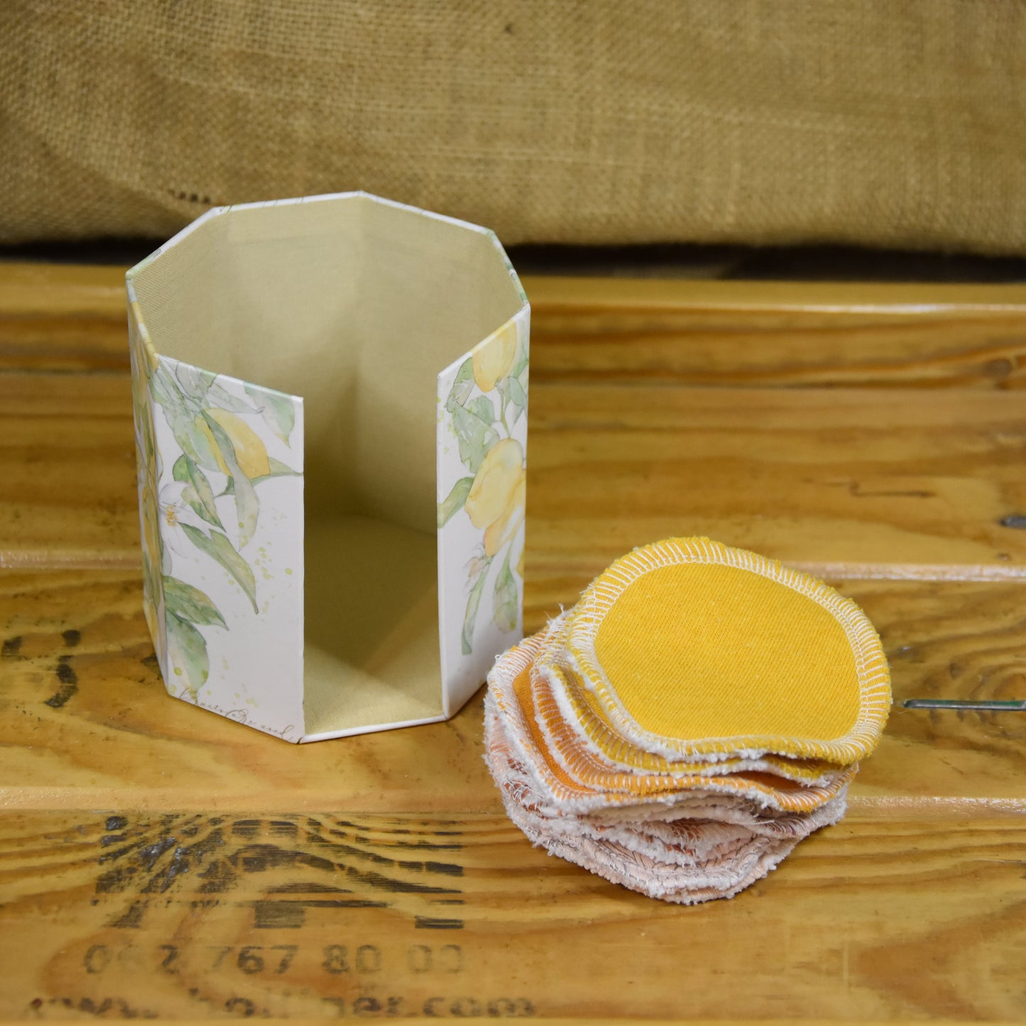 Abschminkpads-Aufbewahrungsbox | Schachtel | mit Abschminkpads | Zitrone