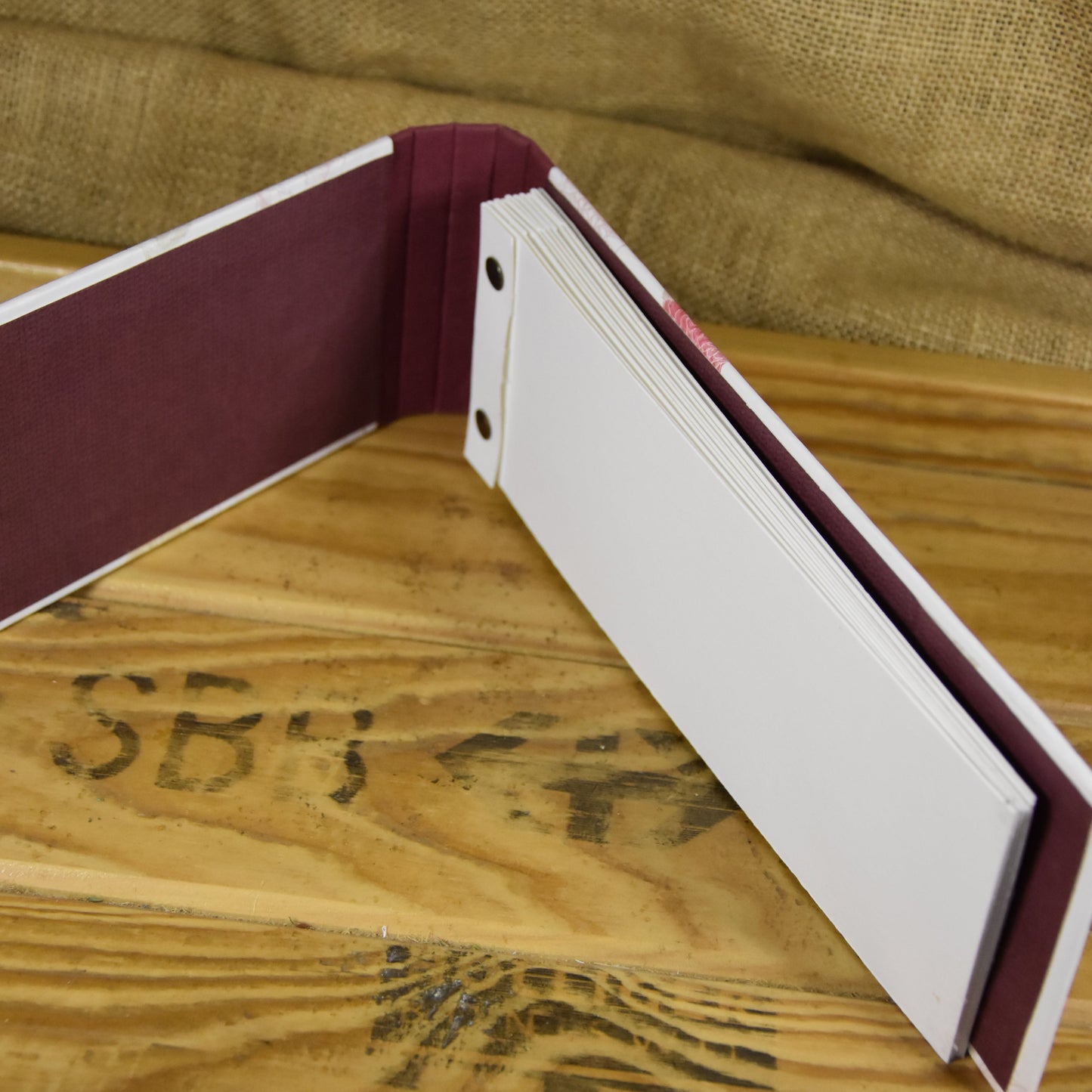 Dahliacover | Querformat | Buch | 26x9cm